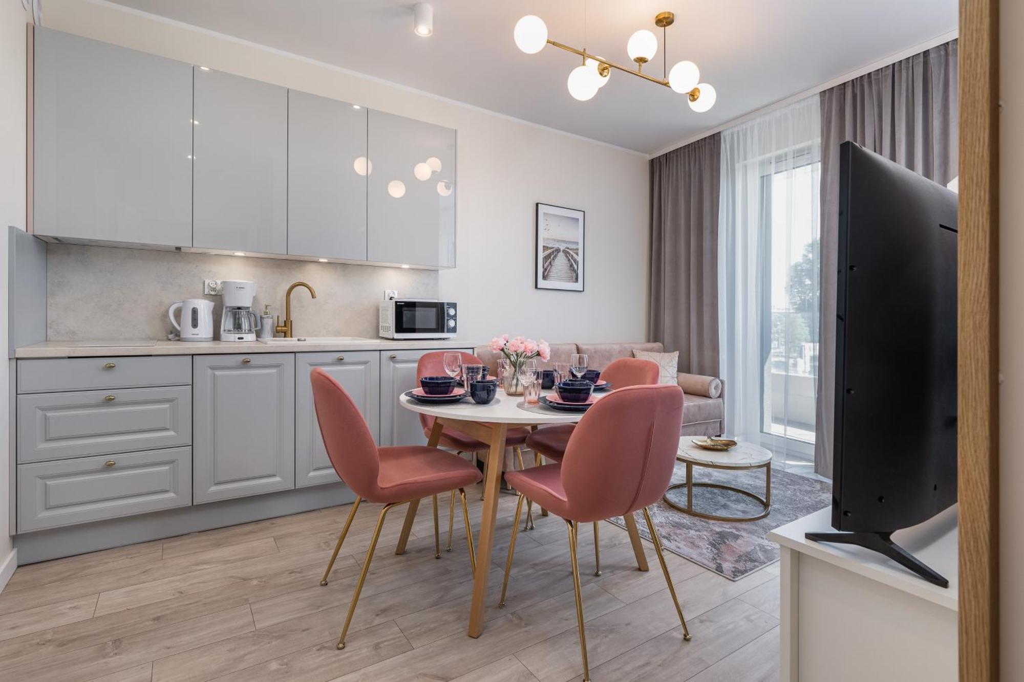 Baltic Marina Residence Apartments By Noclegi Renters 科沃布热格 外观 照片